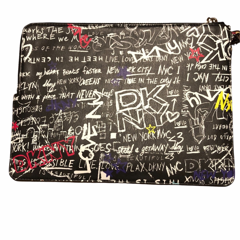DKNY Ashlee Triple Pouches, Interchange Wriststrap - Picture 7 of 16